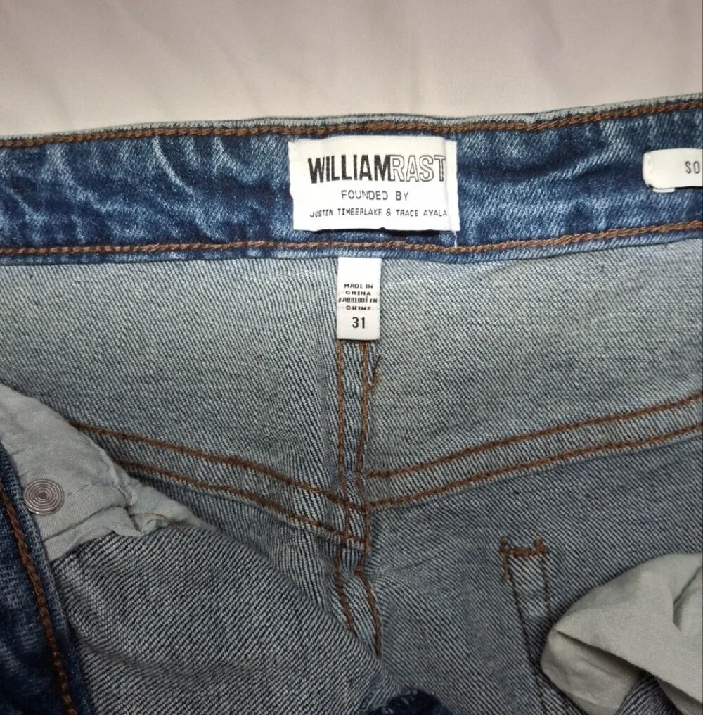 William Rast NWT So Cheeky High Rise Straight Distressed Jeans Vintage Wash